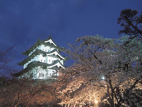 弘前城　青森県　人気観光地