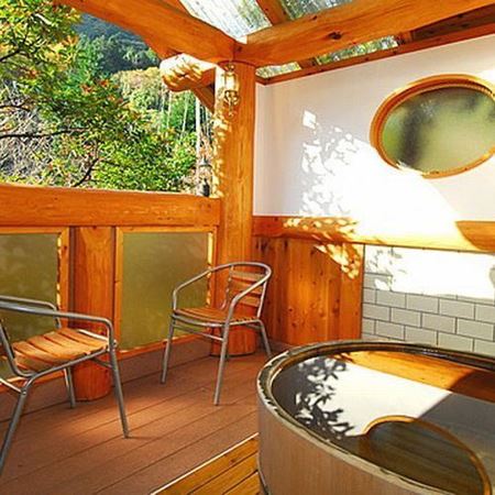 箱根のコテージ　家族やカップルに最適　離れのやど星ヶ山客室にある露天風呂